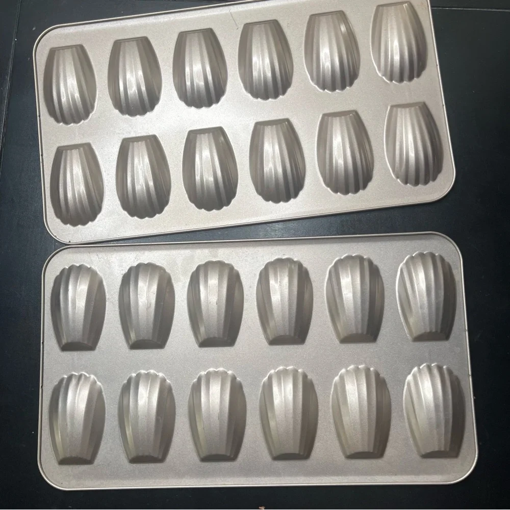 Silver Madeleine Baking Tray
